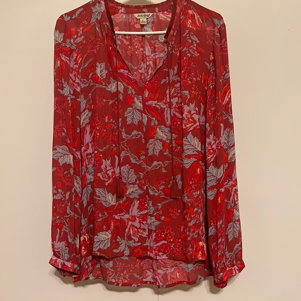Beautiful Lucky Brand Red Floral Blouse Size Large